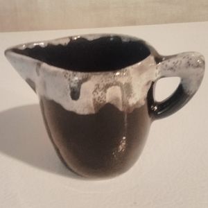 CREAMER JUG